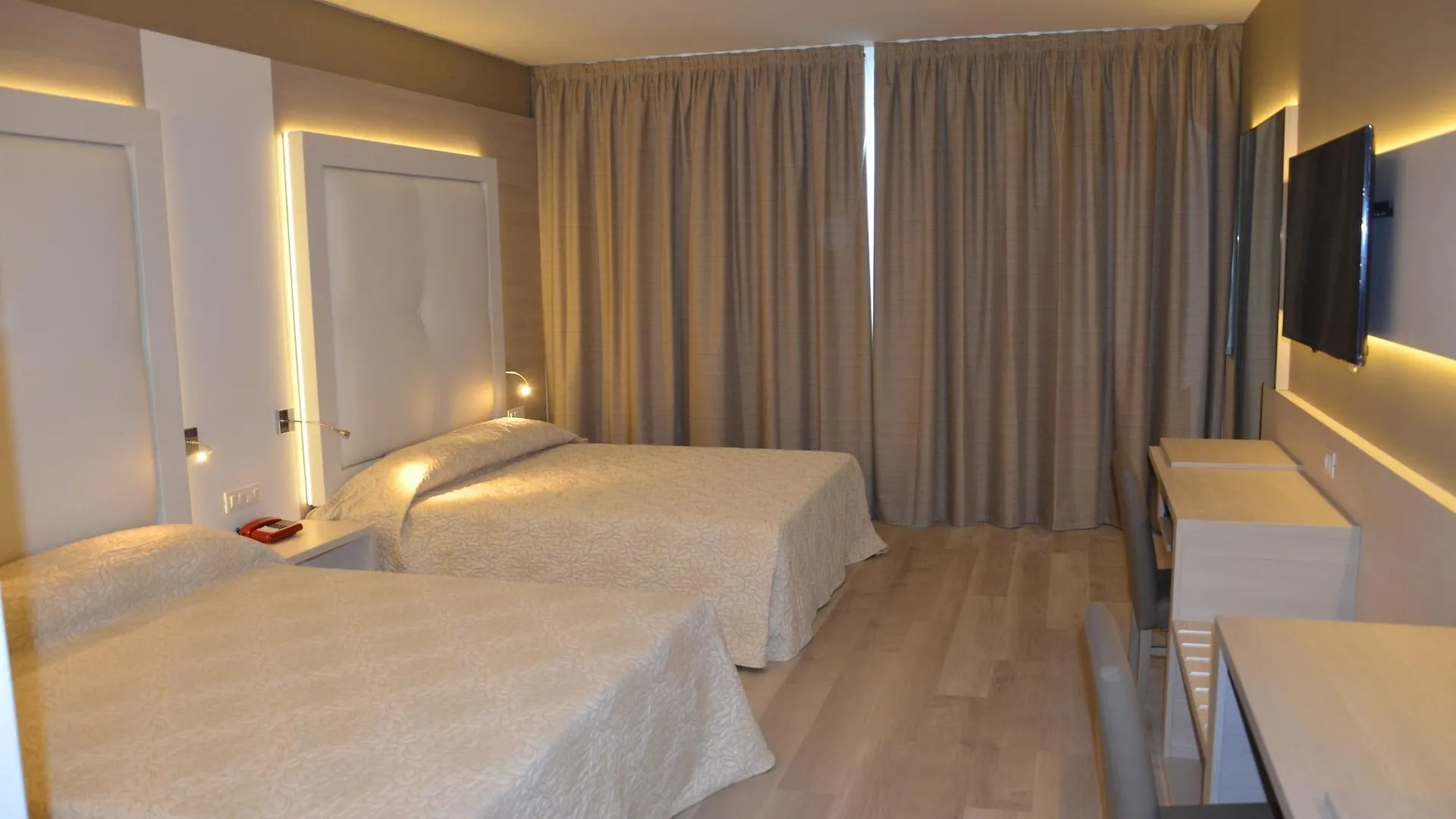 Hotel Victoria Vicenza 4*,  Italy