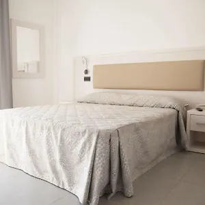 Albachiara 3*, Rimini Olaszország